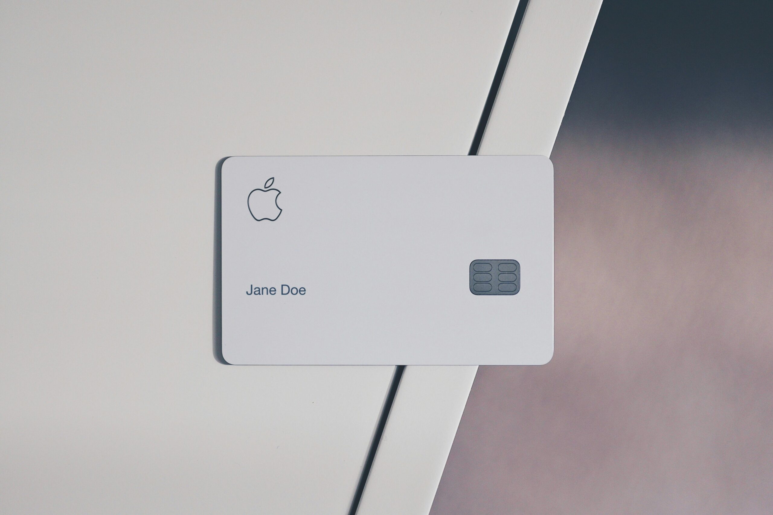 apple stock why jpm card partnership won't help it much