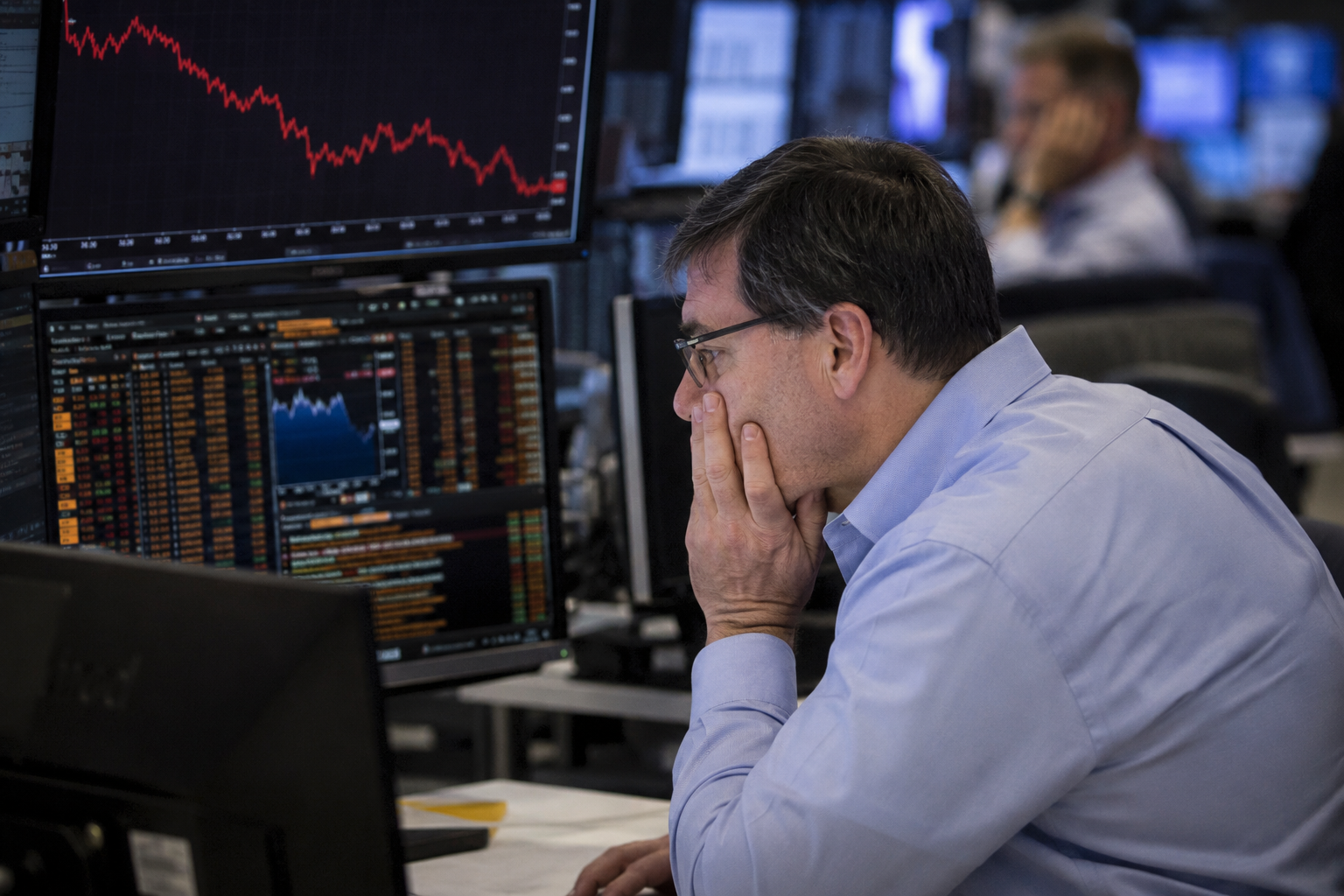Investor keeping an eye on stocks